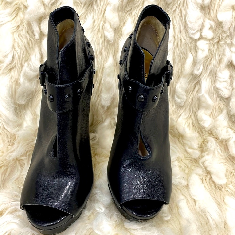 Michael Kors Black leather booties size 9